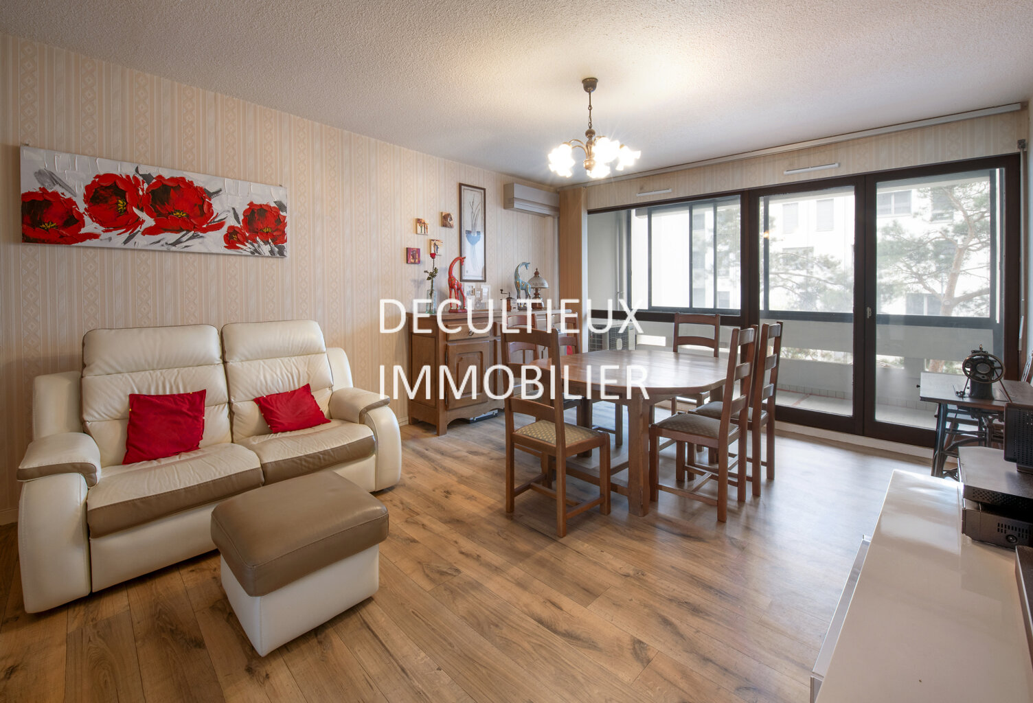 Appartement familial 5 mn à pied métro Cusset — photo 1