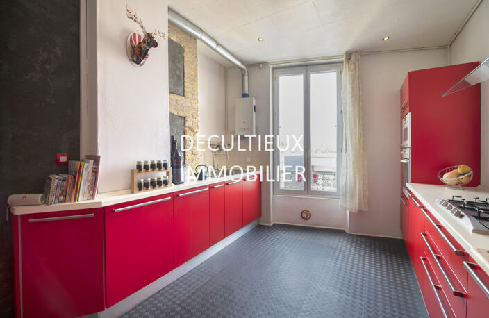 VASTE DUPLEX ATYPIQUE T2 Bis VILLEURBANNE-CHARPENNES (69100) — photo 3