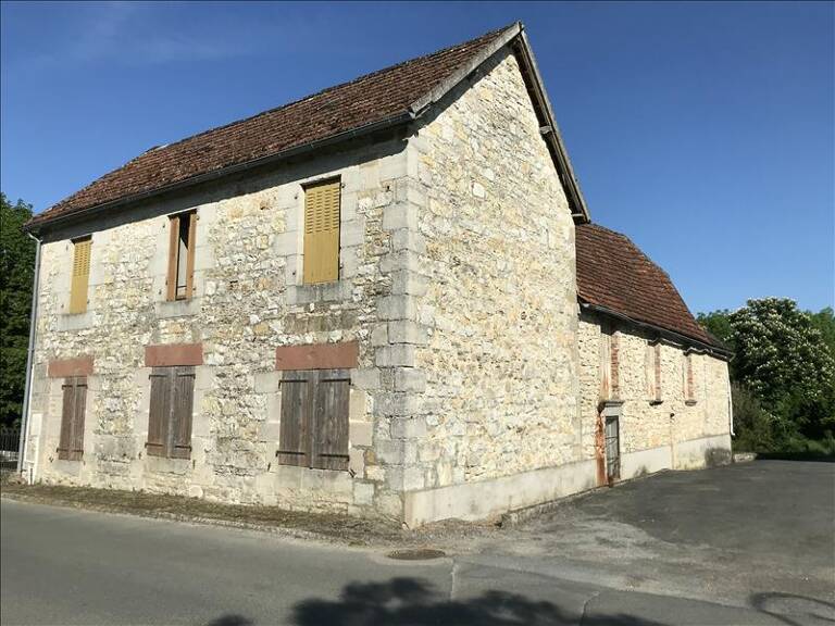 Maison de bourg de 10 pièces principales — photo 1