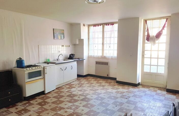 Maison à rafraichir à vendre à Saint Savin, Vienne 86 — photo 3