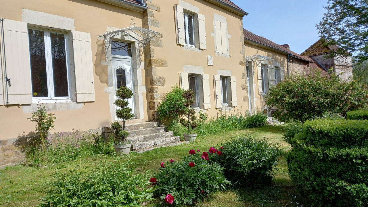 maison 5 pièces 190 m2 à vendre à Arnay-le-Duc (21230)