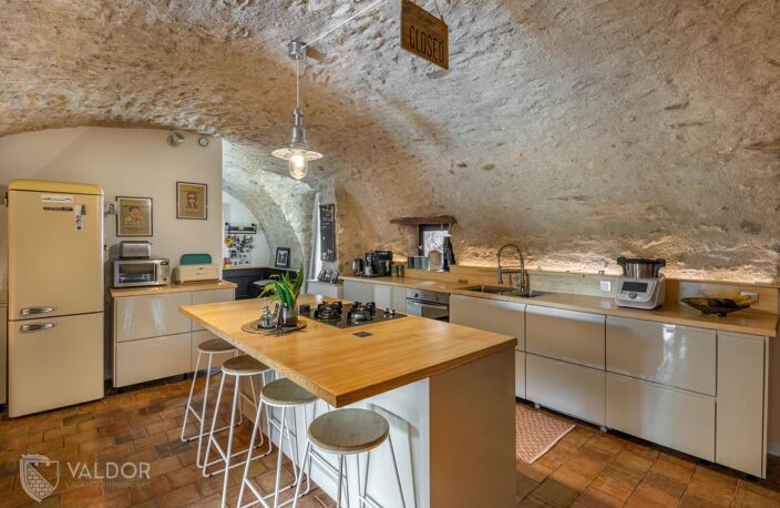 Appartement de charme avec jardin privatif arboré — photo 3
