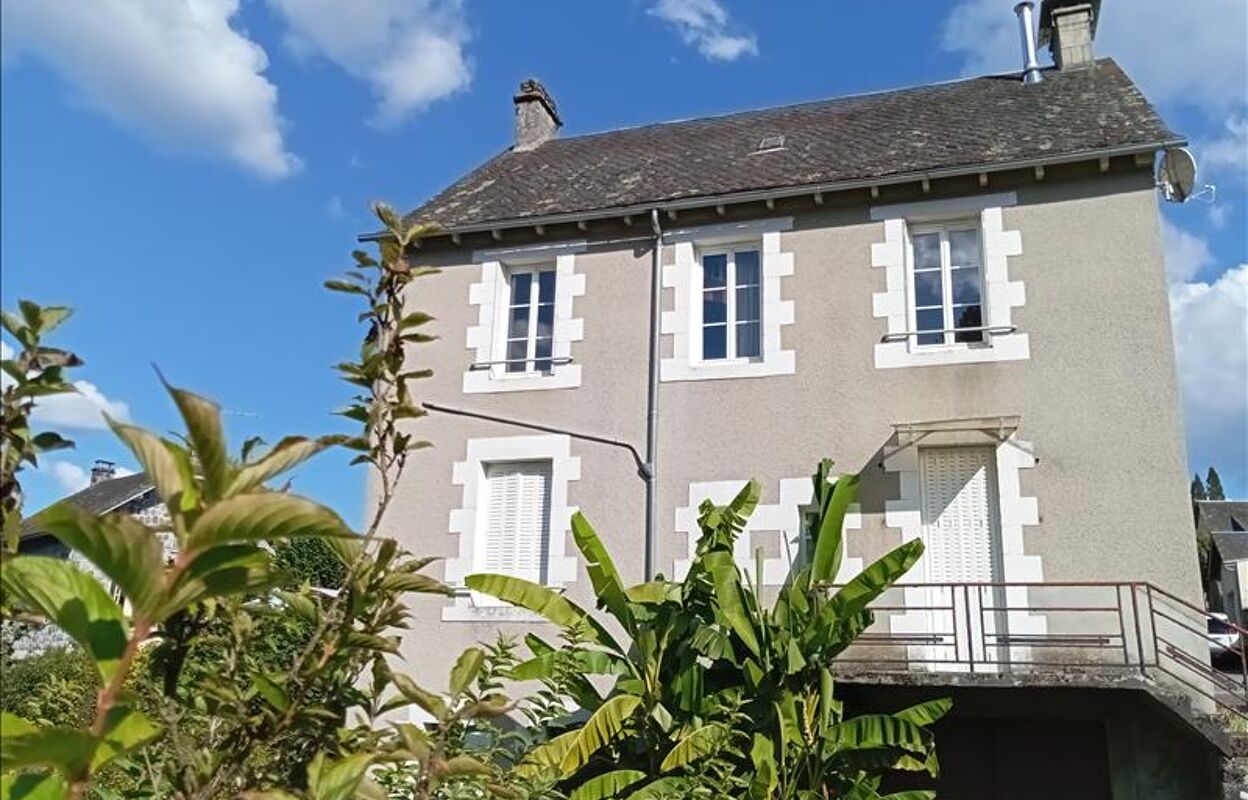 maison 6 pièces 132 m2 à vendre à La Roche-Canillac (19320)