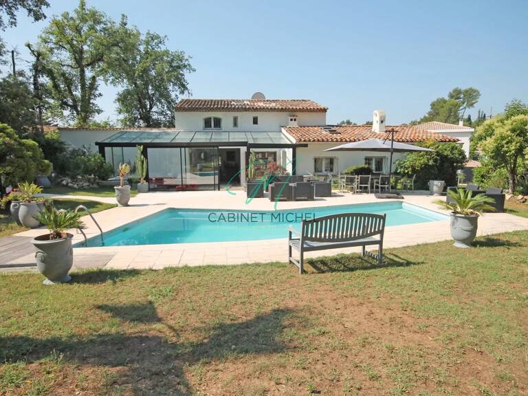 ROQUEFORT LES PINS - Proche village — photo 1