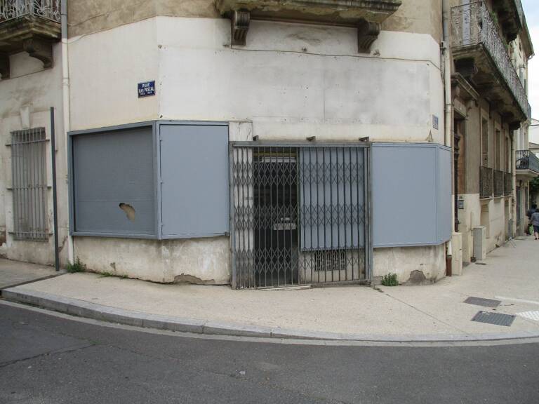 Local commercial — photo 1