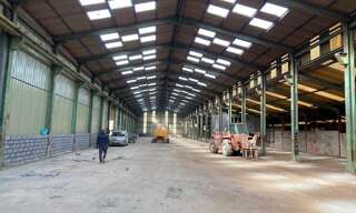 Immeuble  1800 m² à louer à Saint-Amand-les-Eaux (59230)