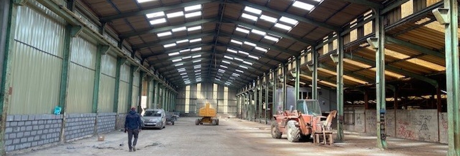 Immeuble  1800 m² à louer à Saint-Amand-les-Eaux (59230)