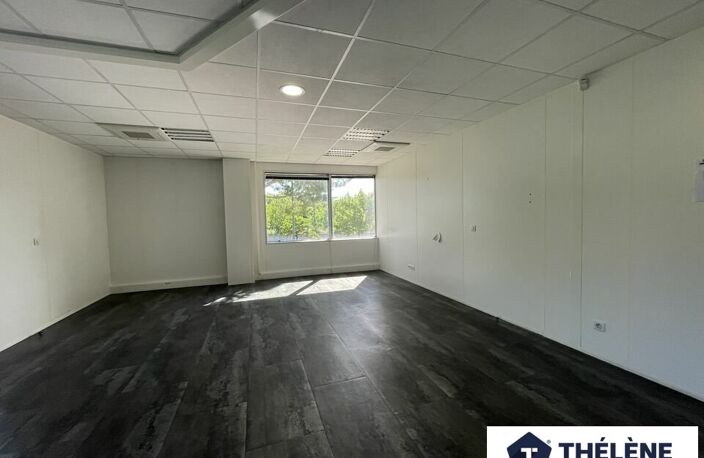 BUREAUX à LOUER — photo 5