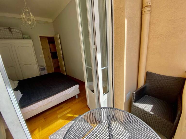 Beau T2 avec balcon — photo 1