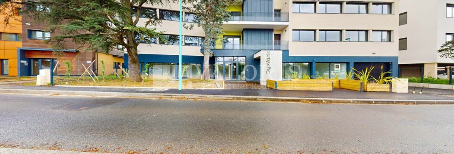 Bureau  857 m² à louer à Dardilly (69570)