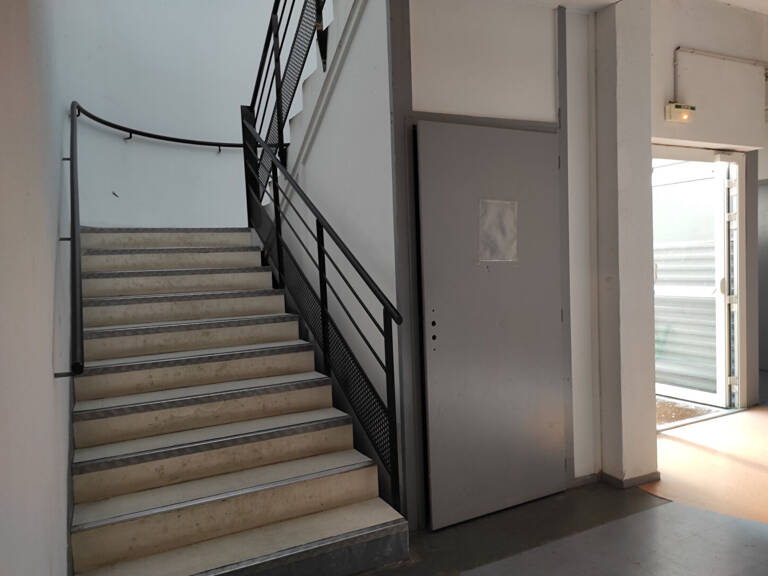 A vendre Bureaux N°11: 40 m2 loué à Bruges — photo 1