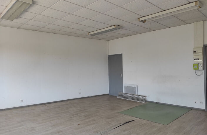 A vendre Bureaux N°15 de 35 m2 à Bruges — photo 4