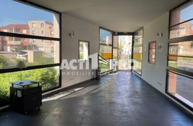 Bureaux à louer — photo du bien