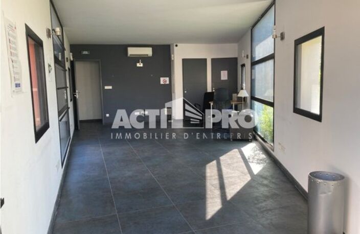 Bureaux à louer — photo 2
