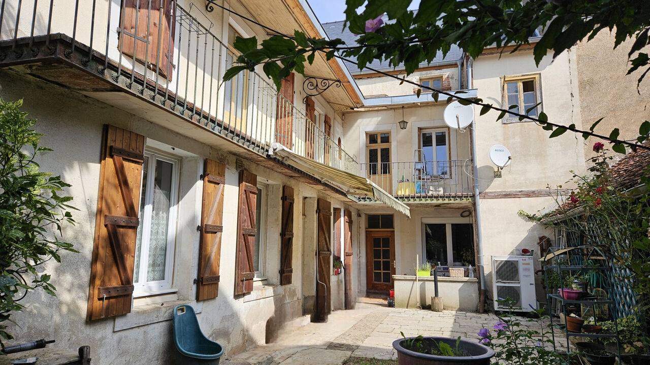 maison 8 pièces 250 m2 à vendre à Arnay-le-Duc (21230)