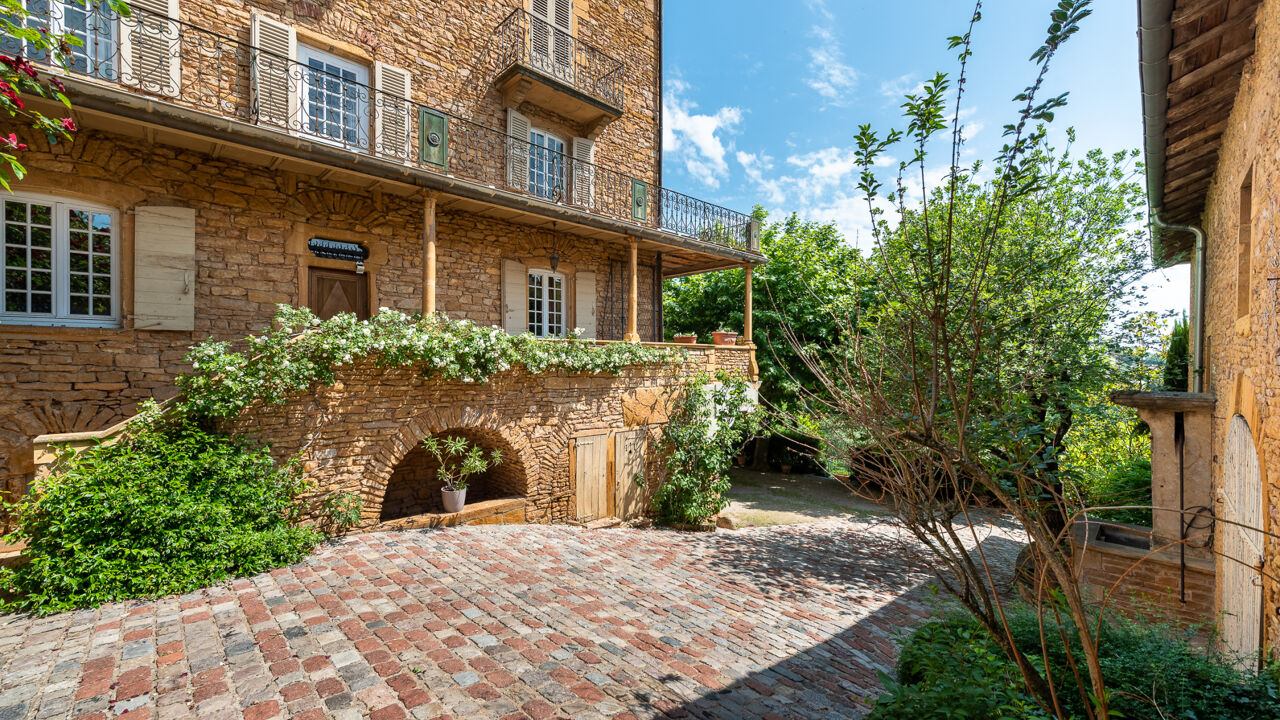 maison 11 pièces 340 m2 à vendre à Villefranche-sur-Saône (69400)
