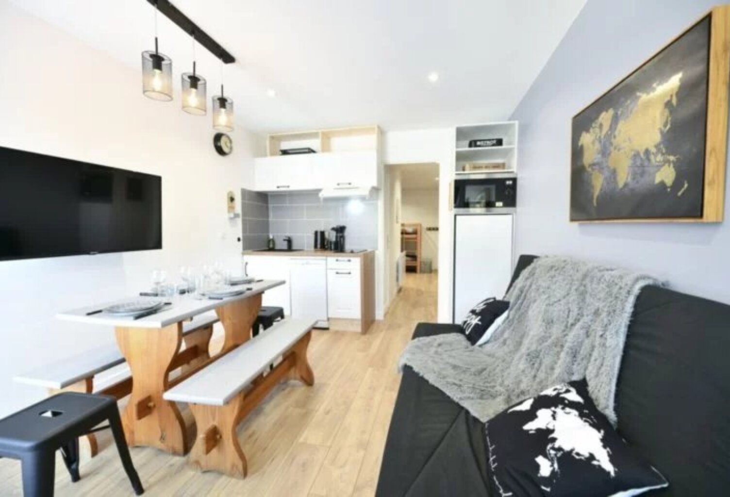 APPARTEMENT T1 (6 COUCHAGES) ENTIEREMENT RENOVE (ETAT NEUF) — photo 1