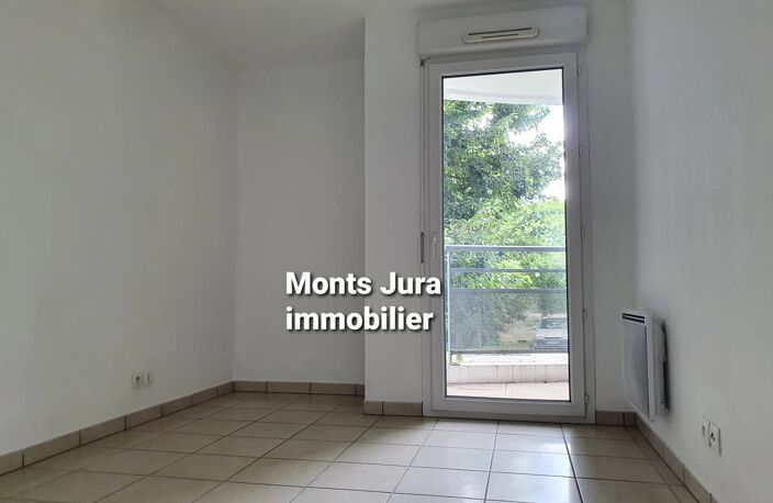 APPARTEMENT DE TYPE 2 + 2 PLACES DE PARKING PRIVATIVES — photo 4