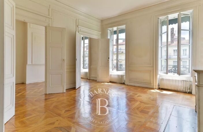 Lyon 6 - Foch - Appartement de 139.03 m² - Vue Panoramique - 2 Chambres — photo 2