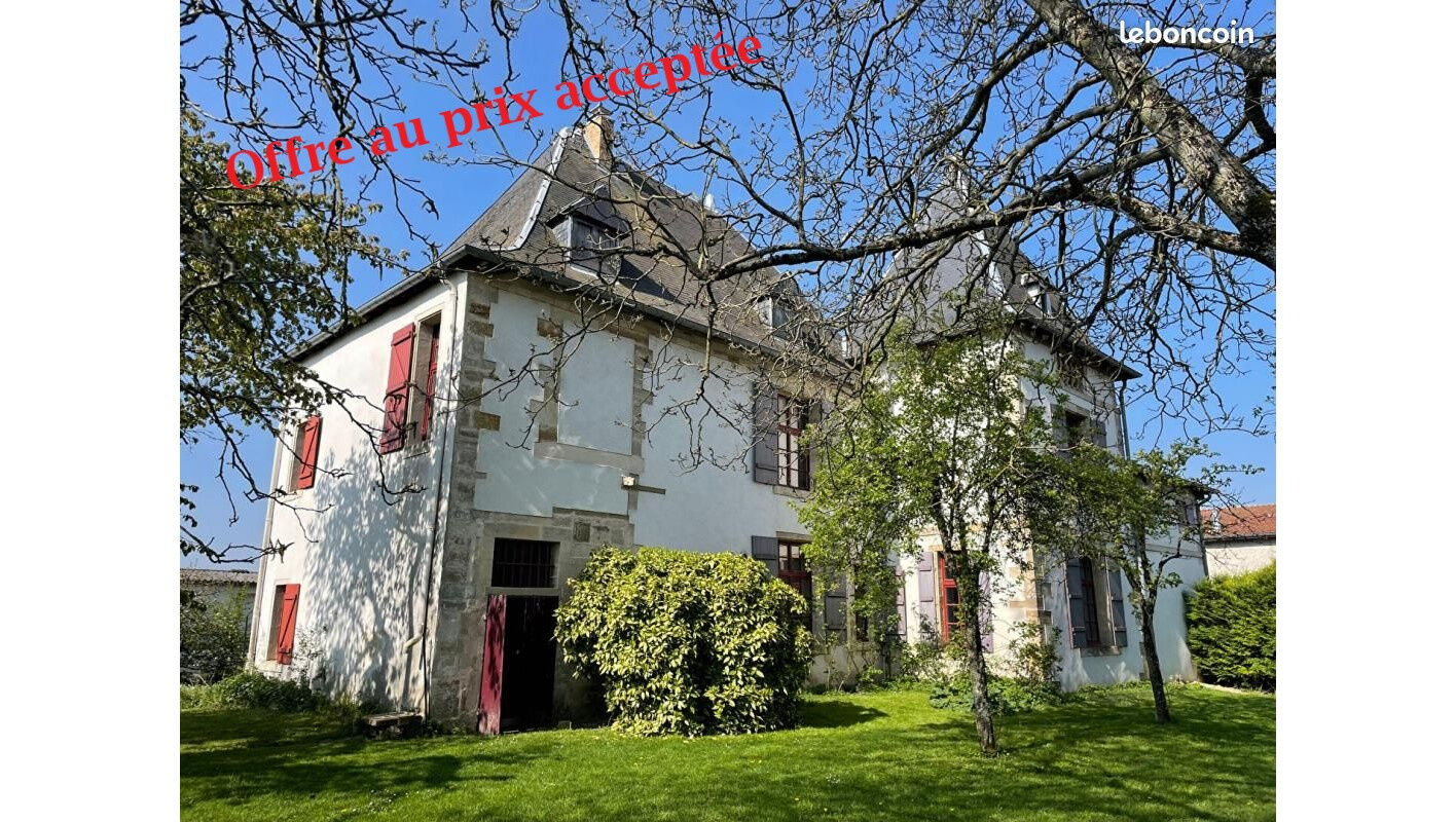 Vente Château 300 m² à Laimont 270 000 €