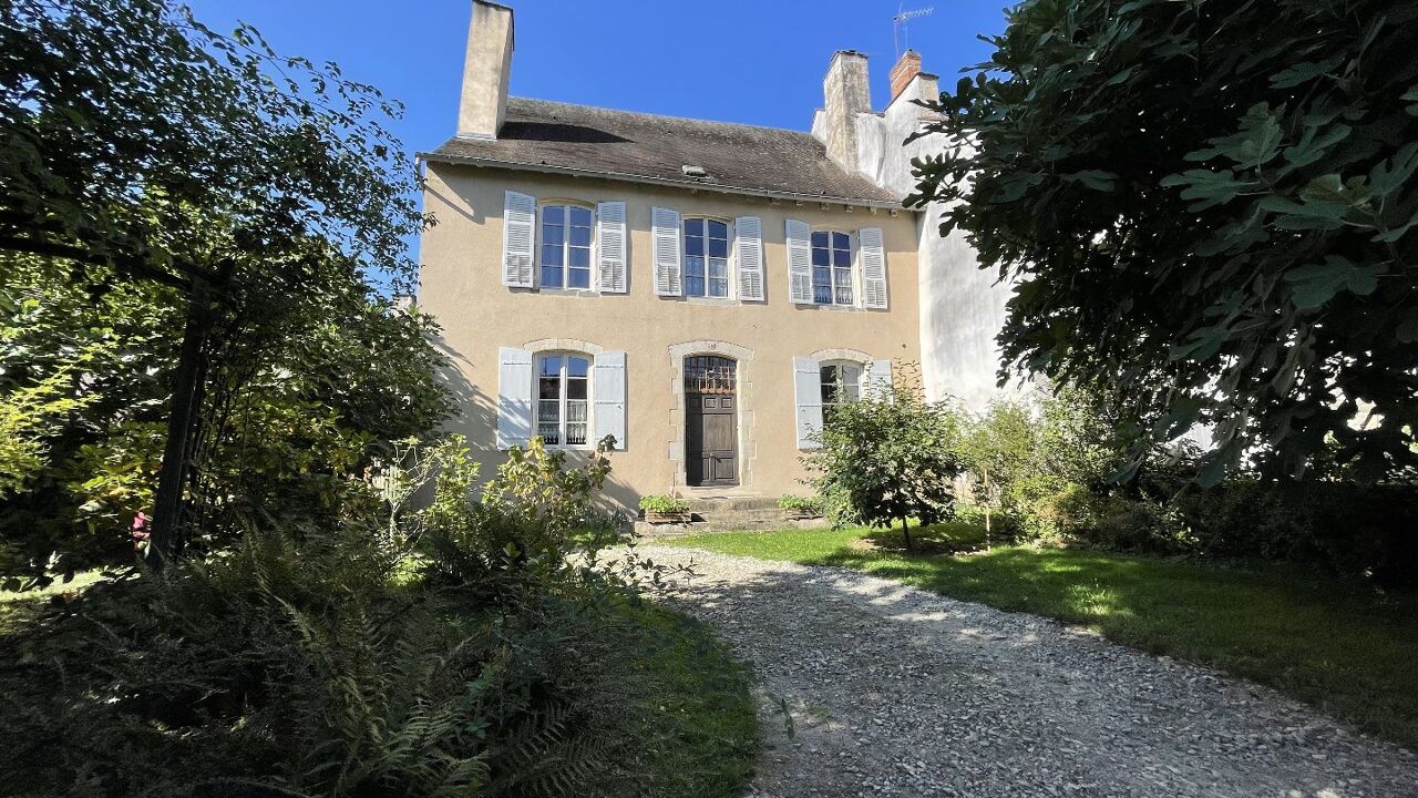 maison 7 pièces 250 m2 à vendre à Saint-Yrieix-la-Perche (87500)