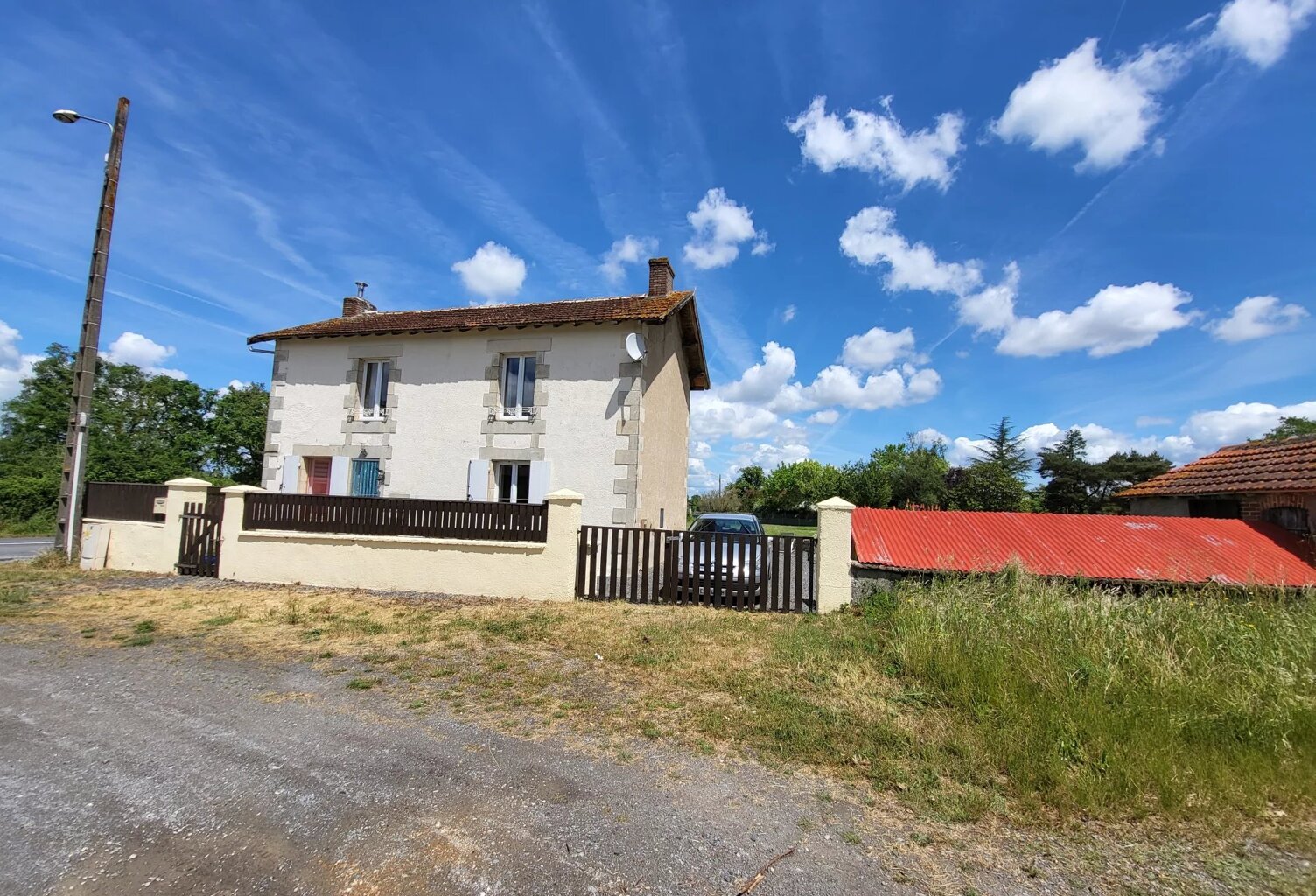 Maison rénovée avec jardin près de Montmorillon - Vienne — photo 1