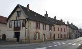 Maison 8 Pièces 180 m² à vendre à Le Donjon (03130)