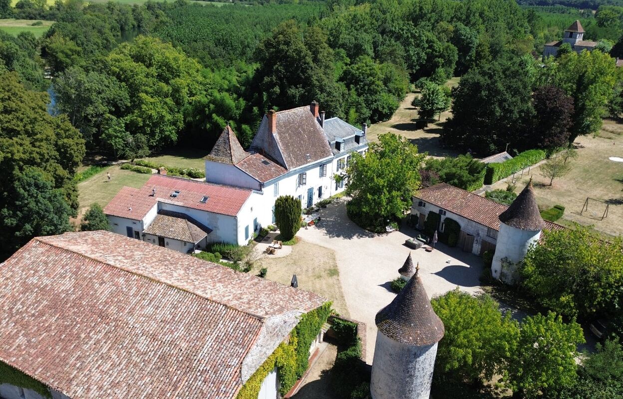 maison 20 pièces 700 m2 à vendre à Parcoul (24410)