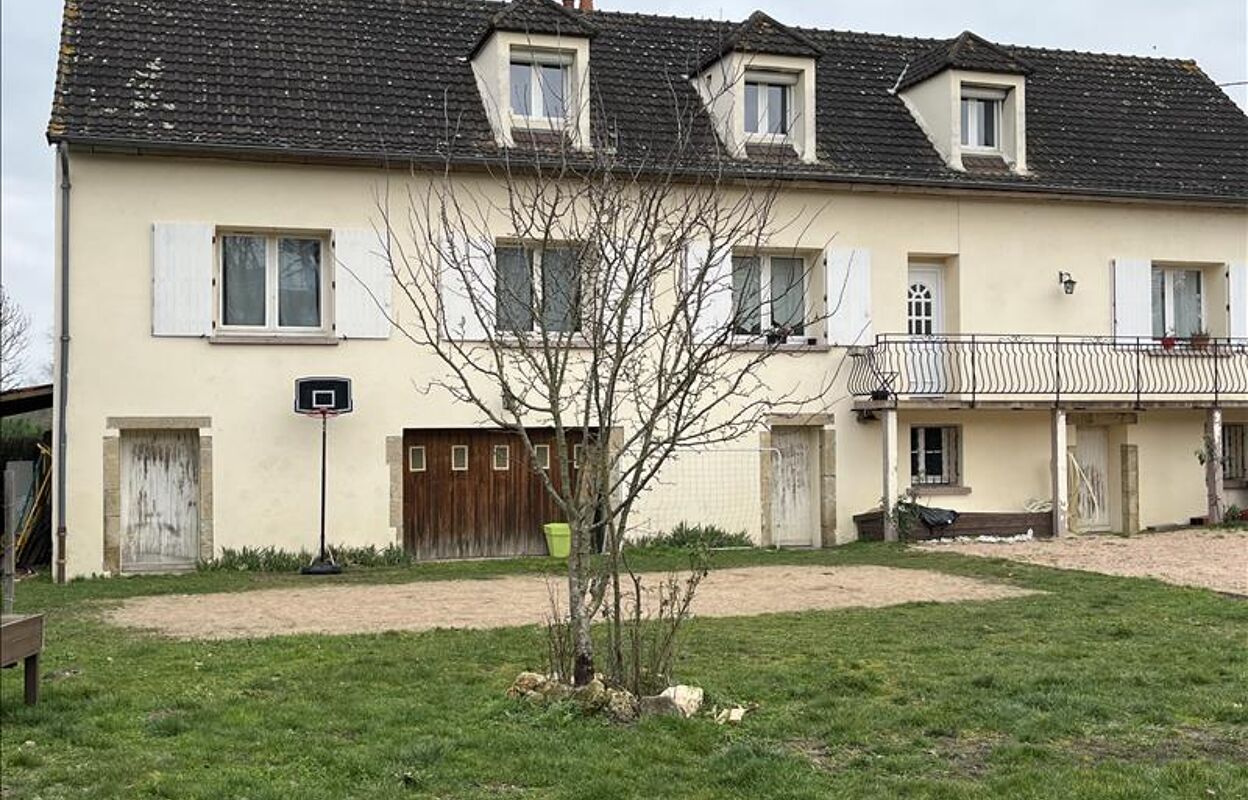 maison 7 pièces 160 m2 à vendre à Ainay-le-Vieil (18200)
