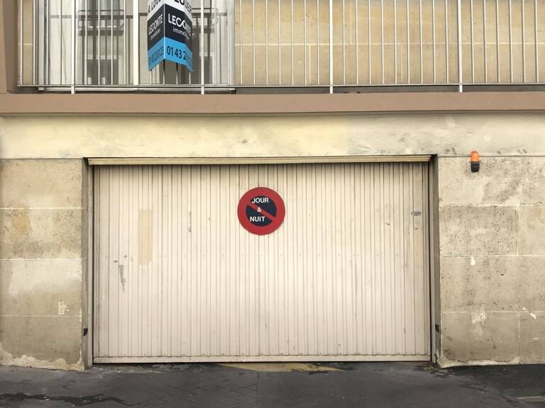 Parking à PARIS 14ème — photo 1