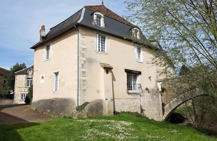 Maison avec vue sur la rivière à vendre à St Savin Vienne 86 — photo 3