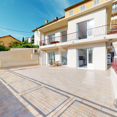 Maison 9 pièces 900000 €