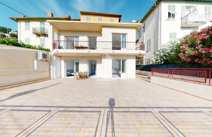 NICE - PARC IMPÉRIAL : MAGNIFIQUE MAISON DE 166.71 M² DIVISÉE EN 3 APPARTEMENTS AVEC GARAGES — photo 2