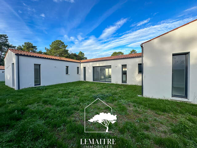 Maison neuve 143.22m2 à proximité immédiate des commerces — photo du bien