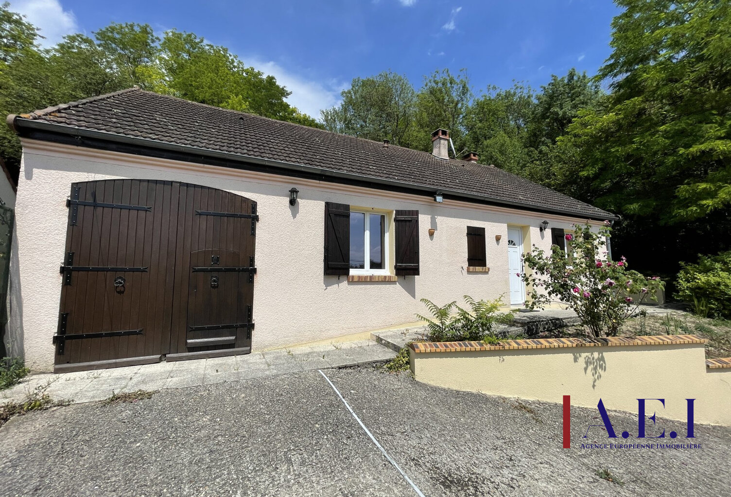 Maison de plain-pied T4 sur 1600 m² de terrain — photo 1