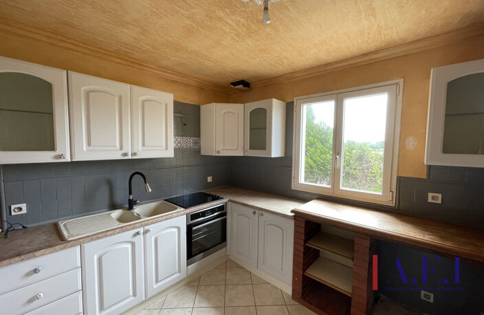 Maison de plain-pied T4 sur 1600 m² de terrain — photo 3