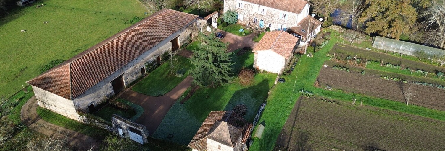 Maison 7 Pièces 271 m² à vendre à Busserolles (24360)