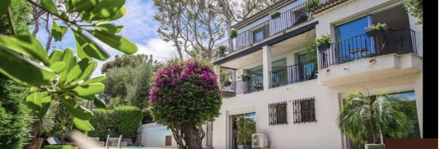 location vacances Maison 9 Pièces 300 m² à Antibes (06160)