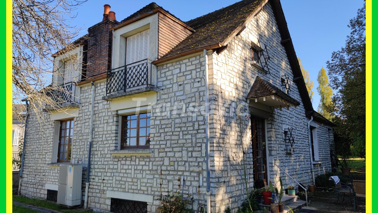 maison 7 pièces 174 m2 à vendre à La Guerche-sur-l'Aubois (18150)