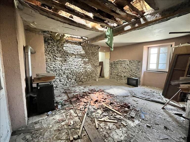 Maison de bourg de 6 pièces principales — photo 1