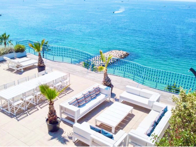 JUAN PENTHOUSE SUR L'EAU T5/T6 DE 170m2 TERRASSE DE 250m2 VU — photo 1