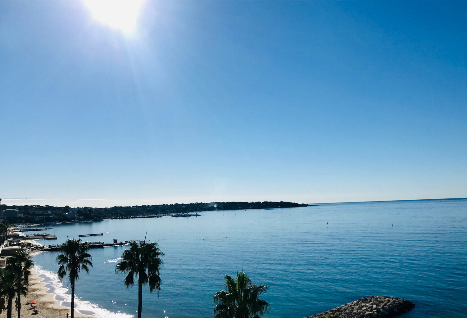 JUAN PENTHOUSE SUR L'EAU T5/T6 DE 170m2 TERRASSE DE 250m2 VU — photo 1