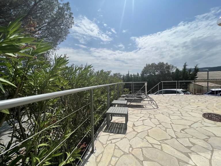 Maison 4 Pièces Roquebrune-sur-Argens — photo 1