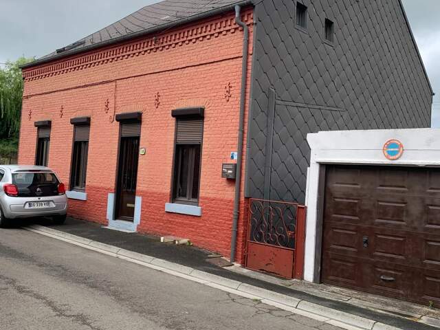 Maison avec beau potentiel — photo du bien