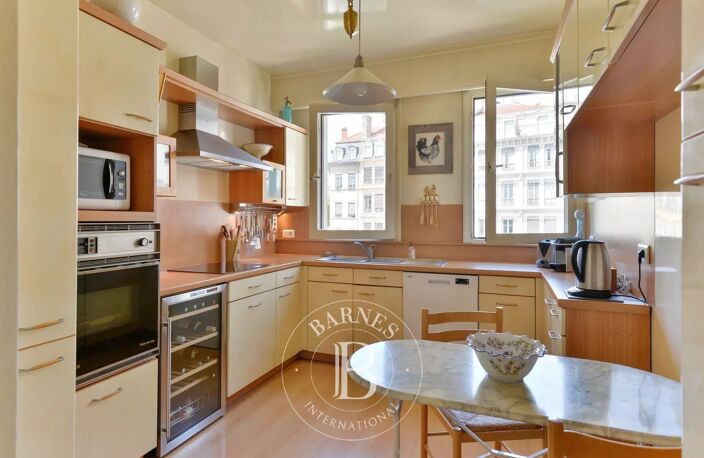 Lyon 2 - Saint-Antoine - Appartement de 114,68 m² - Parking - 3 chambres — photo 4