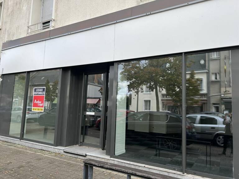 à LOUER — photo 1