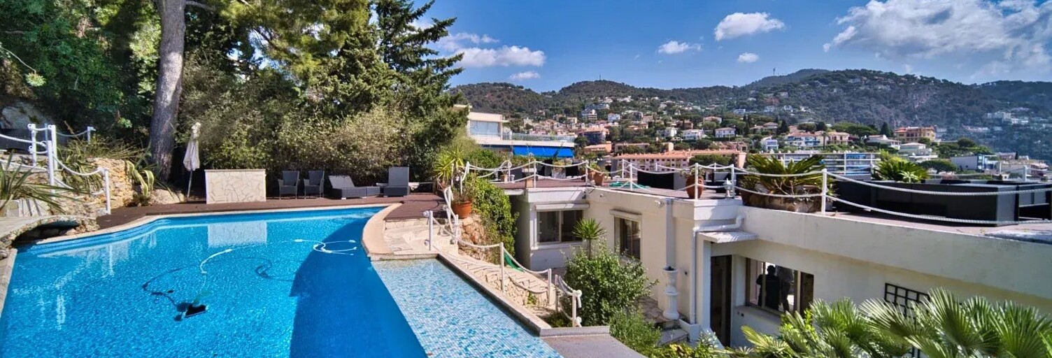 Maison 8 Pièces 280 m² à vendre à Villefranche-sur-Mer (06230)