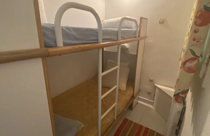 APPARTEMENT EN RDJ - COPROPRIETE AVEC PISCINE — photo 4