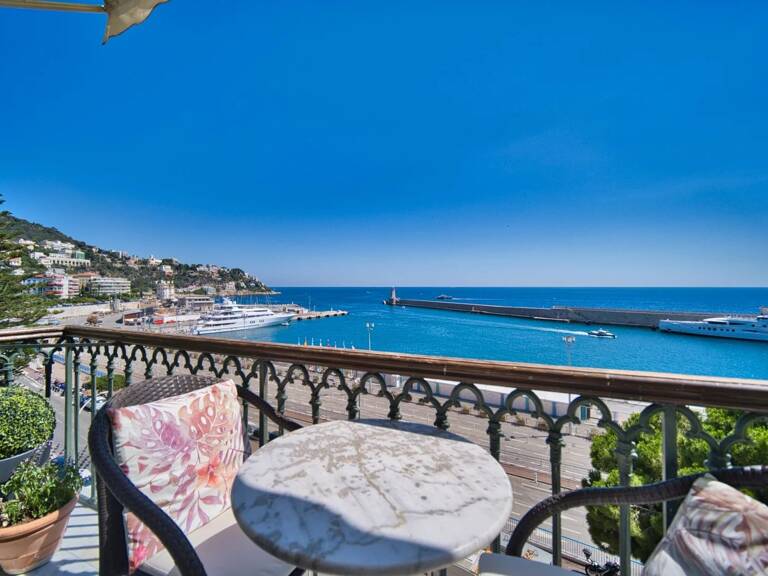 Port, appartement 110m2, balcon, vue panoramique mer — photo 1