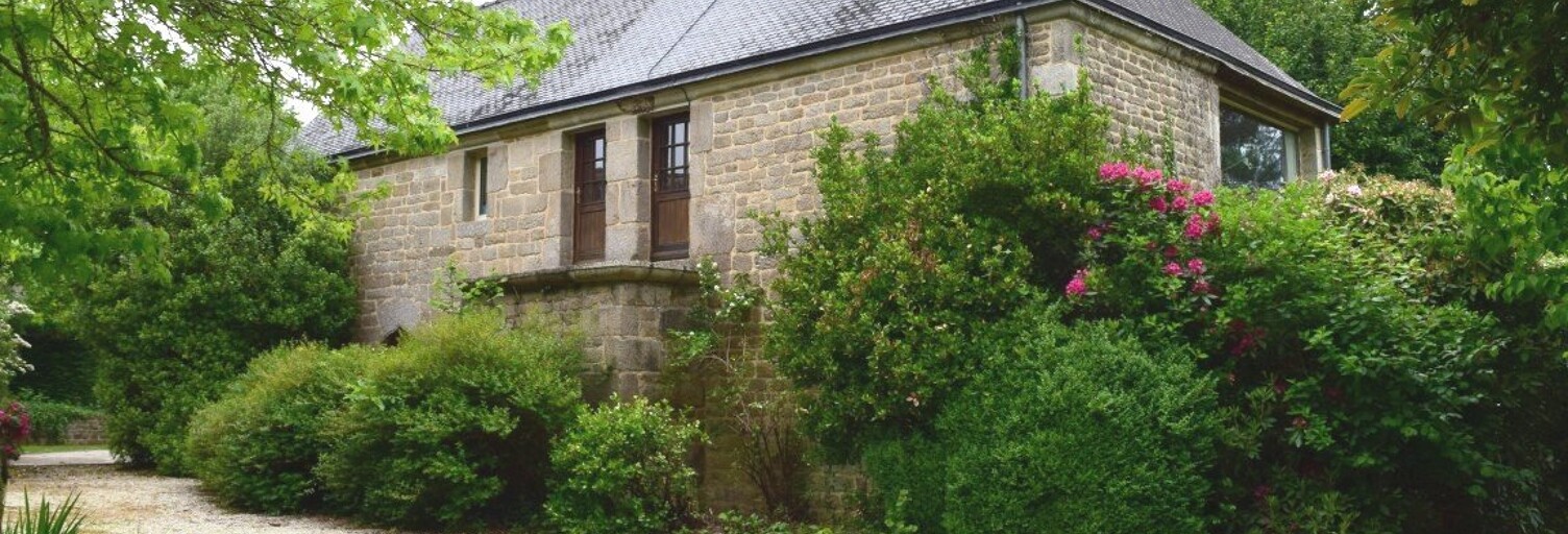 Maison 11 Pièces 274 m² à vendre à Glomel (22110)